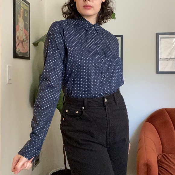 Button Up - Picture 3 of 8